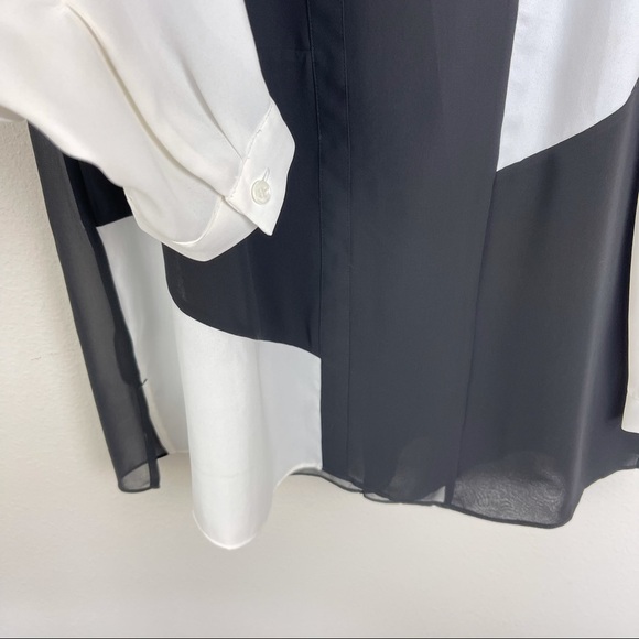 Chico’s Black Label Black White Cutout back Blouse - Picture 5 of 17